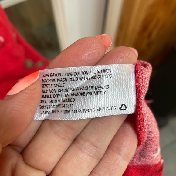 Red spaghetti strap button down dress w/ white flowers Excellent Condition sz L - Picture 5 of 5